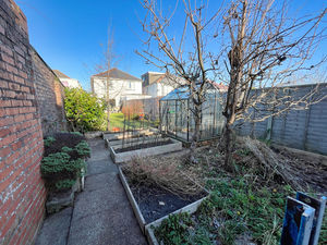 Photo 16- click for photo gallery